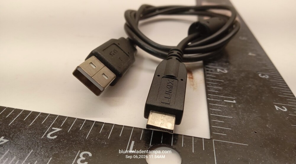Genuine Panasonic Lumix USB Data Sync Cable K1HY08YY0015 K2KYYYY00150 8-Pin
